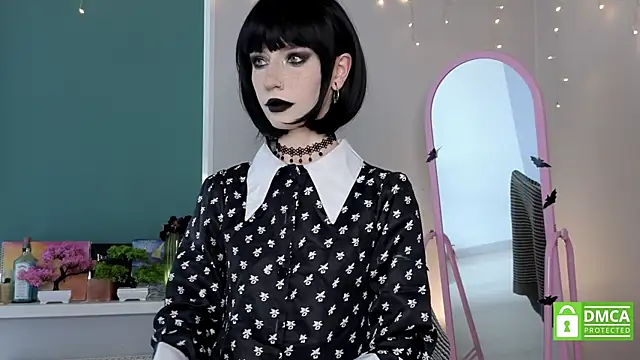 sweetuniporn online show from May 24, 2026, 8:30 am