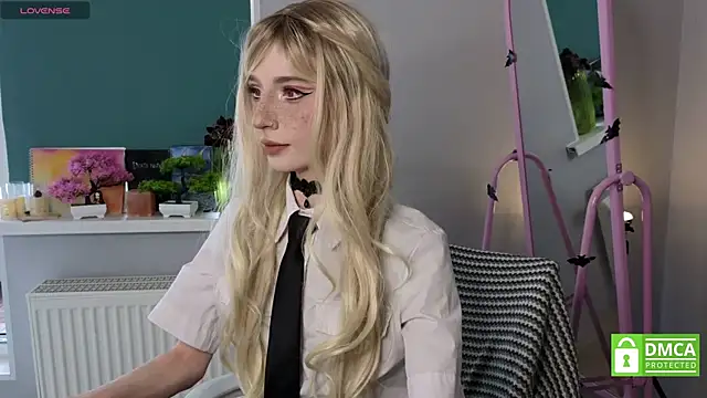 sweetuniporn online show from June 10, 2026, 8:57 am