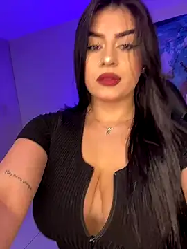 Snapshot of Kariina__69 chatting on October 1, 2025, 3:34 am Kariina 69 online show from October 1, 2025, 3:34 am