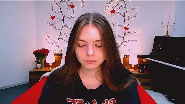 marshmallowee online show from December 15, 2025, 9:13 am