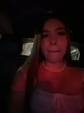 Cristina pinkk online show from April 24, 2026, 11:29 pm