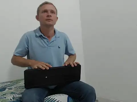 hot mann11 online show from March 21, 2025, 9:56 pm