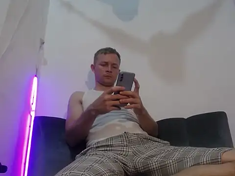 hot mann11 online show from March 13, 2026, 2:40 am