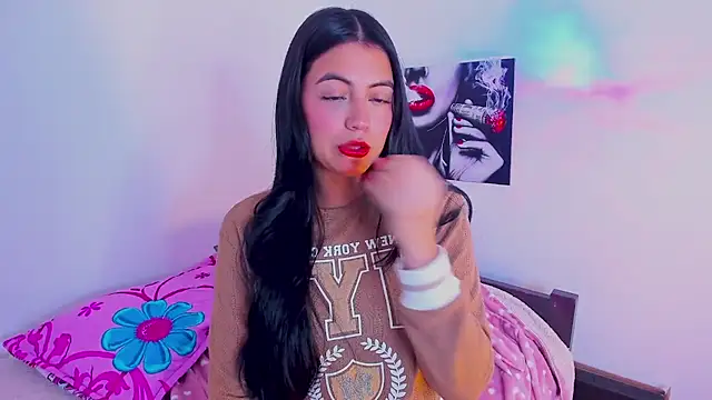 Snapshot of mialeia01 chatting on September 10, 2025, 12:54 am mialeia01 online show from September 10, 2025, 12:54 am