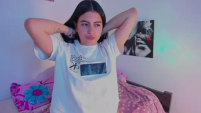 Snapshot of mialeia01 chatting on September 14, 2025, 6:07 pm mialeia01 online show from September 14, 2025, 6:07 pm