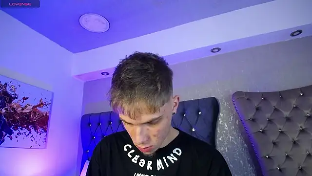 Robbin Blaze online show from March 12, 2026, 5:02 am