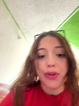 Baby  Otaku online show from October 21, 2025, 3:57 pm