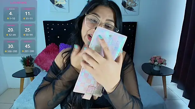 Ariana F W online show from March 17, 2026, 1:25 pm