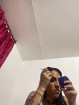 SamanthaAdele online show from October 29, 2025, 10:17 am