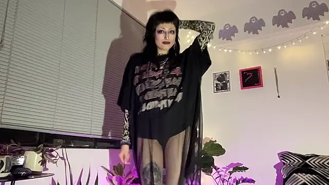 ELENA UMBRA online show from March 17, 2026, 2:05 am