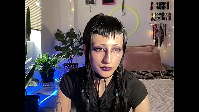 Snapshot of ELENA_UMBRA chatting on July 5, 2026, 10:39 pm ELENA UMBRA online show from July 5, 2026, 10:39 pm