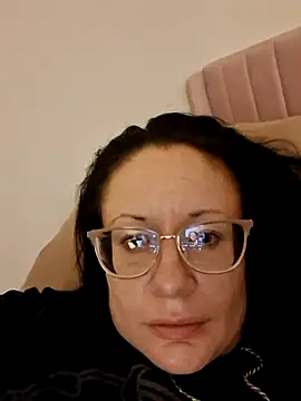 Snapshot of kinkikatie69 chatting on November 14, 2025, 9:30 am kinkikatie69 online show from November 14, 2025, 9:30 am