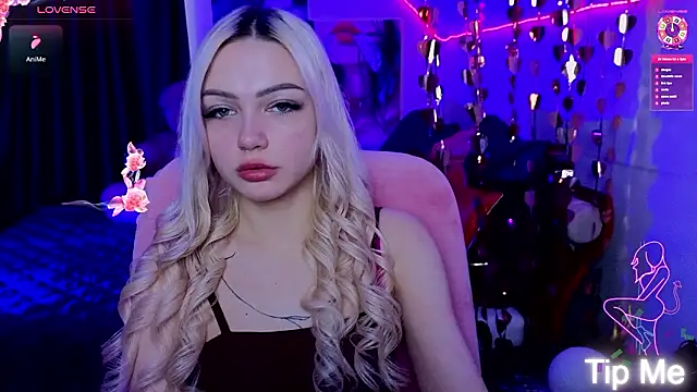 LinaLirian online show from March 4, 2026, 10:10 am