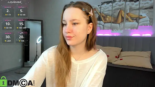 Candy Cansew online show from May 5, 2026, 1:02 am
