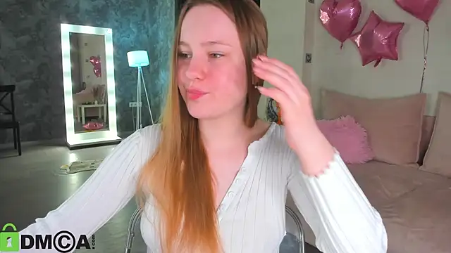 Candy Cansew online show from May 15, 2026, 10:50 pm
