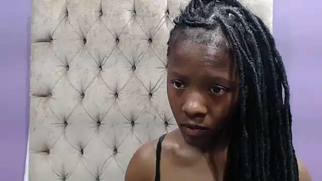 sexykea2002x online show from September 15, 2025, 5:29 am