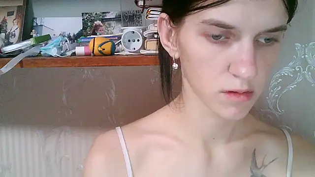 Snapshot of Casey_Jeannie chatting on July 13, 2026, 8:33 pm Casey Jeannie online show from July 13, 2026, 8:33 pm