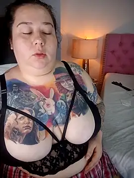 Snapshot of kai_cenat chatting on November 12, 2025, 10:15 am kai cenat online show from November 12, 2025, 10:15 am