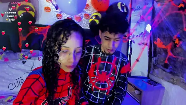 Snapshot of JennMuriel_ chatting on October 31, 2025, 1:01 pm JennMuriel online show from October 31, 2025, 1:01 pm