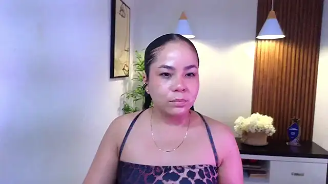  Victoria Collins online show from May 26, 2026, 4:03 pm