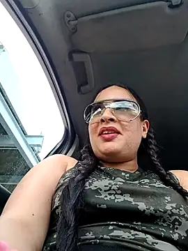Snapshot of hotCOUPLEPETRA chatting on April 13, 2026, 3:06 pm hotCOUPLEPETRA online show from April 13, 2026, 3:06 pm