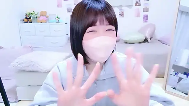 Snapshot of _suika_ chatting on March 1, 2026, 12:07 pm suika online show from March 1, 2026, 12:07 pm