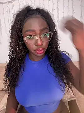 alissradiante1 online show from January 15, 2026, 3:00 am