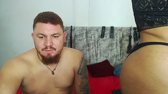 VelaAndEdwar online show from November 6, 2025, 4:13 am