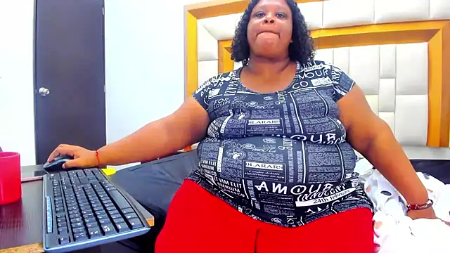 Snapshot of Exoticbigmandy chatting on March 6, 2025, 3:13 pm Exoticbigmandy online show from March 6, 2025, 3:13 pm