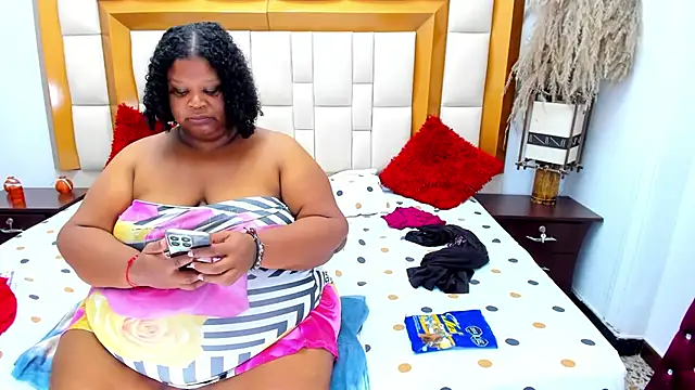 Snapshot of Exoticbigmandy chatting on March 8, 2025, 5:33 pm Exoticbigmandy online show from March 8, 2025, 5:33 pm