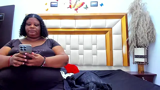 Snapshot of Exoticbigmandy chatting on March 12, 2025, 2:45 pm Exoticbigmandy online show from March 12, 2025, 2:45 pm