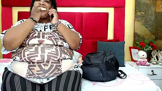 Exoticbigmandy online show from June 24, 2026, 1:54 pm