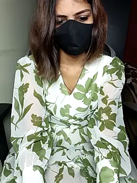 Snapshot of Isha_Sax chatting on October 4, 2025, 6:22 am Isha Sax online show from October 4, 2025, 6:22 am