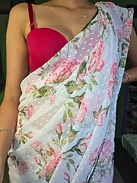Snapshot of Isha_Sax chatting on July 26, 2026, 8:10 am Isha Sax online show from July 26, 2026, 8:10 am