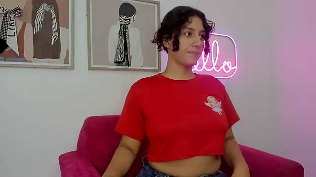 Snapshot of niia7 chatting on July 31, 2026, 7:13 pm niia7 online show from July 31, 2026, 7:13 pm