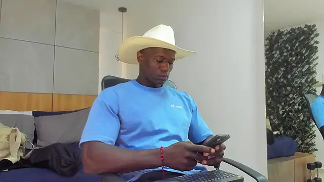 MarcusBlack  online show from May 5, 2026, 11:29 am