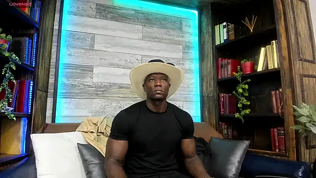 MarcusBlack  online show from May 16, 2026, 1:10 pm