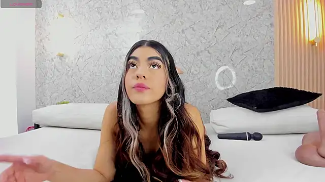 Antonella west online show from October 10, 2025, 8:08 pm