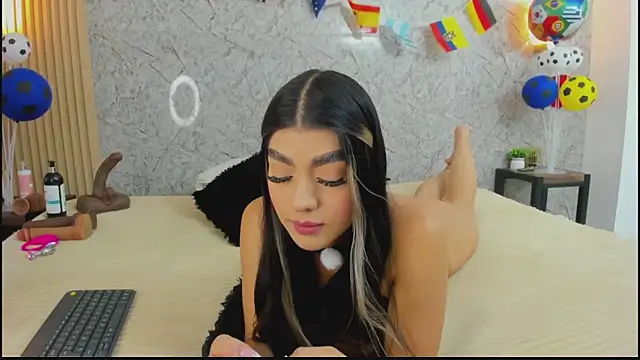 Snapshot of Antonella_west chatting on June 20, 2026, 9:17 pm Antonella west online show from June 20, 2026, 9:17 pm