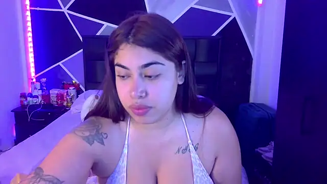 jazminslut online show from March 22, 2026, 3:10 am