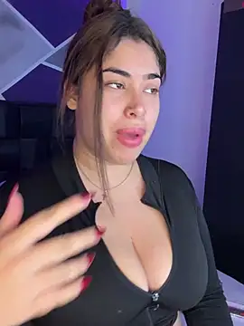 jazminslut online show from May 17, 2026, 3:37 am