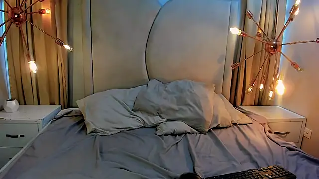 Snapshot of Anittatoro_ chatting on October 23, 2025, 6:50 pm Anittatoro online show from October 23, 2025, 6:50 pm