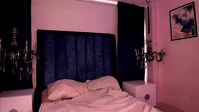 Snapshot of Anittatoro_ chatting on November 20, 2025, 7:24 pm Anittatoro online show from November 20, 2025, 7:24 pm