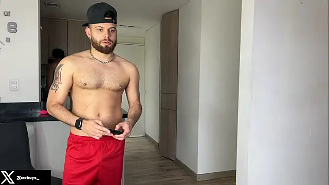 Snapshot of zoneboys chatting on September 18, 2025, 9:39 pm zoneboys online show from September 18, 2025, 9:39 pm