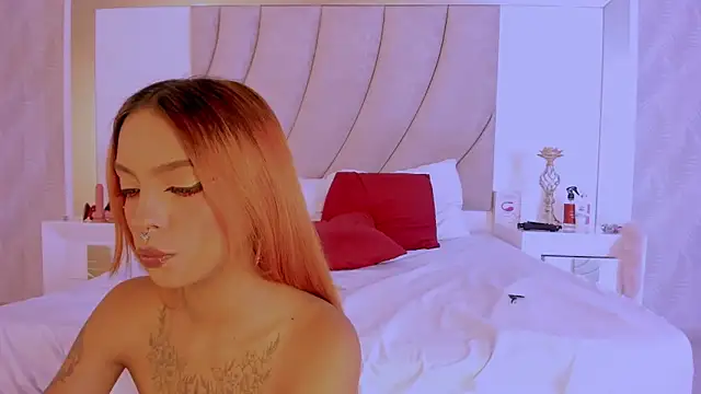 Snapshot of AnnahiBaker chatting on October 11, 2025, 9:24 pm AnnahiBaker online show from October 11, 2025, 9:24 pm