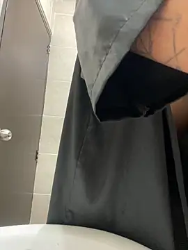 AnnahiBaker online show from March 4, 2026, 9:32 pm