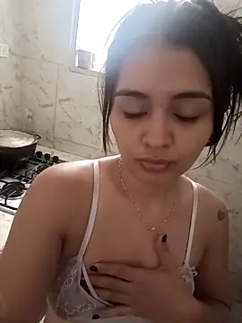 tifanny turner online show from September 17, 2025, 3:57 pm