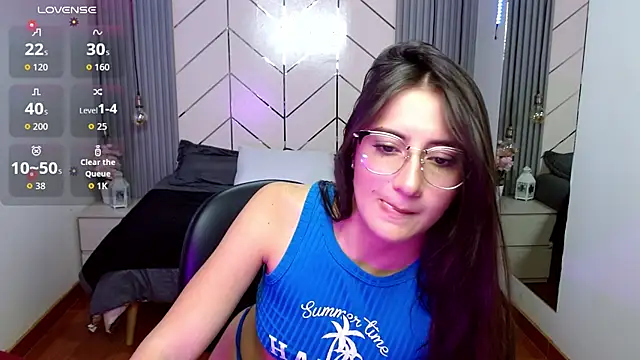 alesiamoore online show from March 2, 2026, 3:41 pm