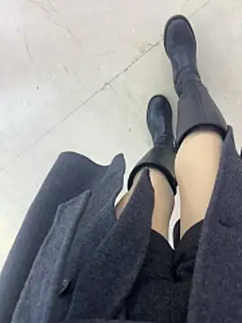 xiaoyuan01 online show from February 10, 2026, 2:26 am