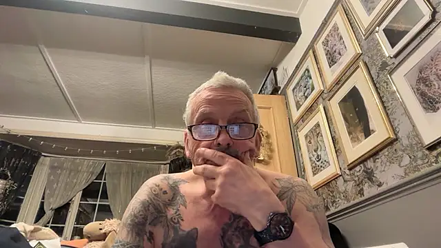 poggles online show from March 3, 2026, 8:48 pm